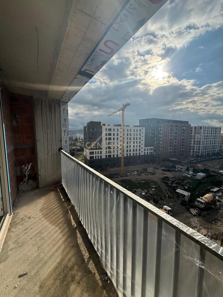 SHITET APARTAMENT 3+1+2 TEK KOMPLEKSI "ORBITAL 6" , BULEVARDI I RI !