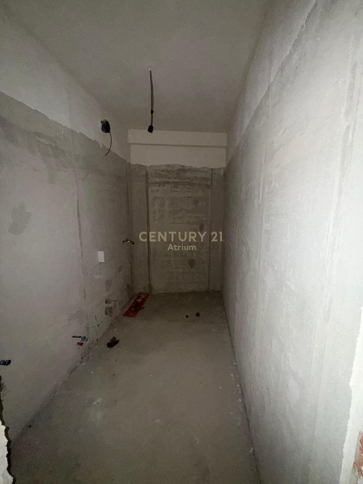 SHITET APARTAMENT 3+1+2 TEK KOMPLEKSI "ORBITAL 6" , BULEVARDI I RI !