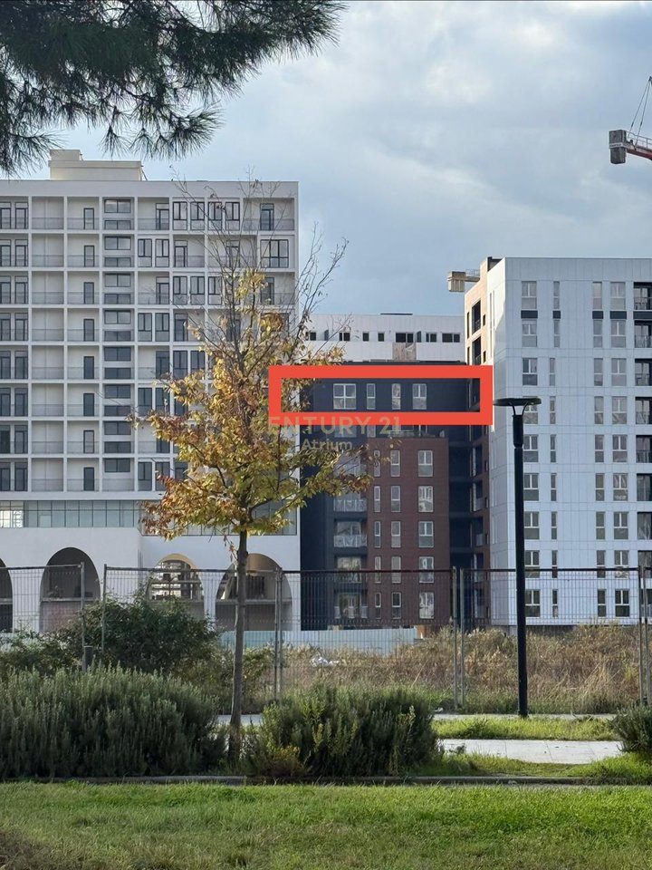 SHITET APARTAMENT 3+1+2 TEK KOMPLEKSI "ORBITAL 6" , BULEVARDI I RI !