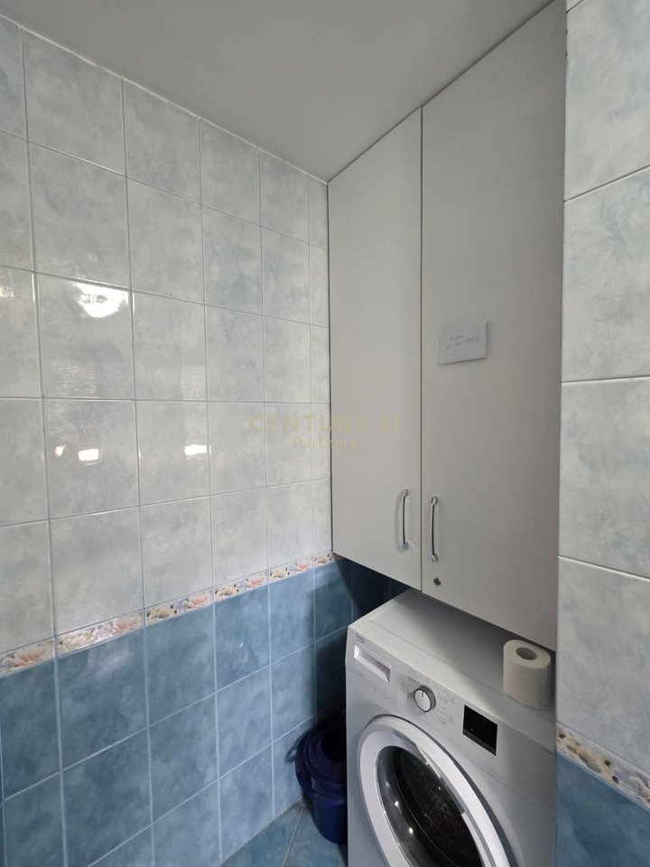 APPARTAMENTO 2+1 + POSTO AUTO IN AFFITTO VICINO A 'OCCHIO DI TIRANA', CENTRO