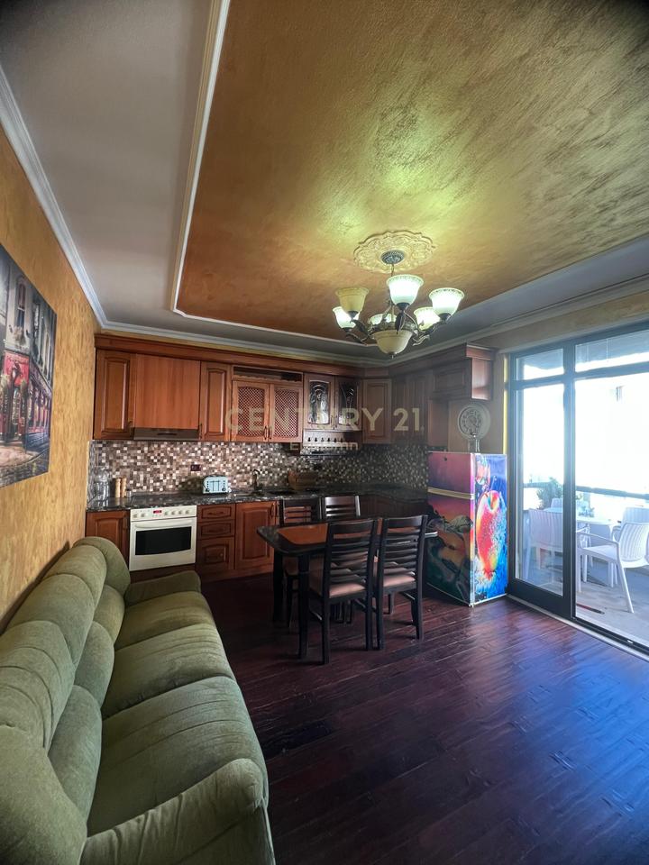 JEPET ME QIRA 2+1 NE VOLLGA!