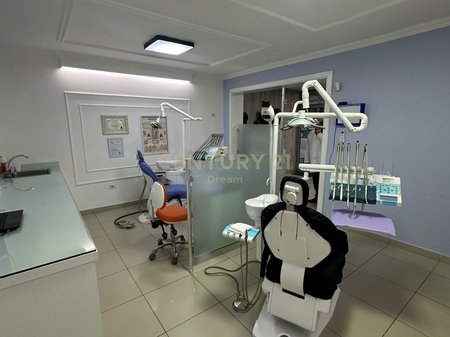 COMMERCIAL SPACE / DENTAL CLINIC FOR SALE
