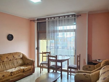 Appartamento 2+1 in affitto in via Bardhyl