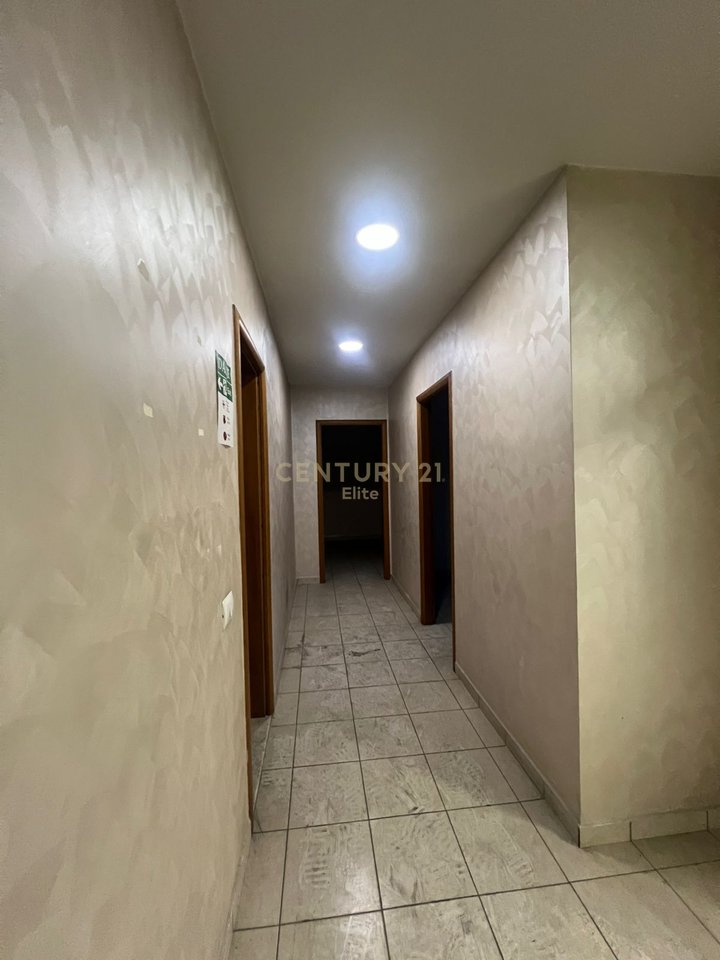 Qira, Ambient Biznesi, Kashar