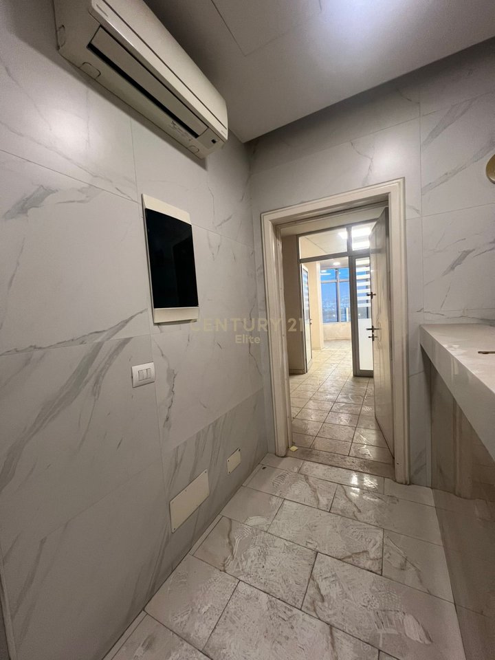 Qira, Ambient Biznesi, Kashar