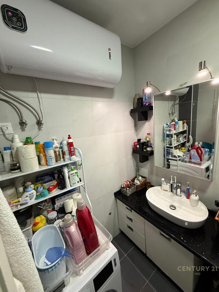 Apartament 2+1 ne Ali Dem