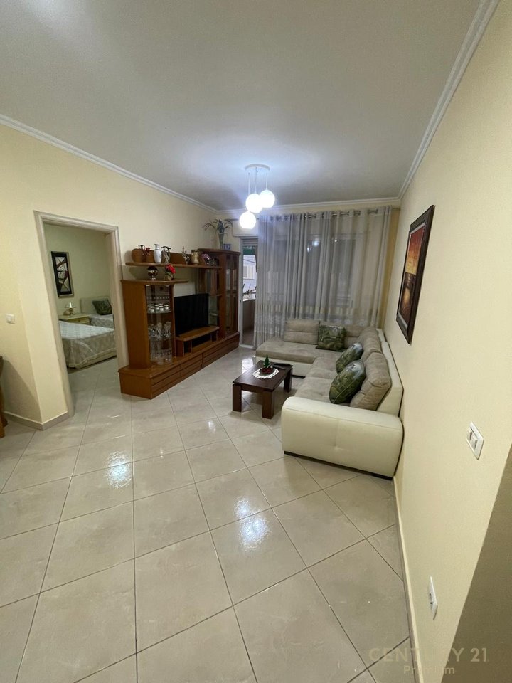 Apartament 1+1 Me Qira afër Kopshtit Botanik Zoologjik, Tiranë!