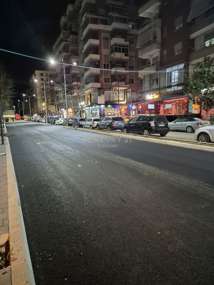 JAPIM ME QIRA AMBIENT BIZNESI NE ASTIR