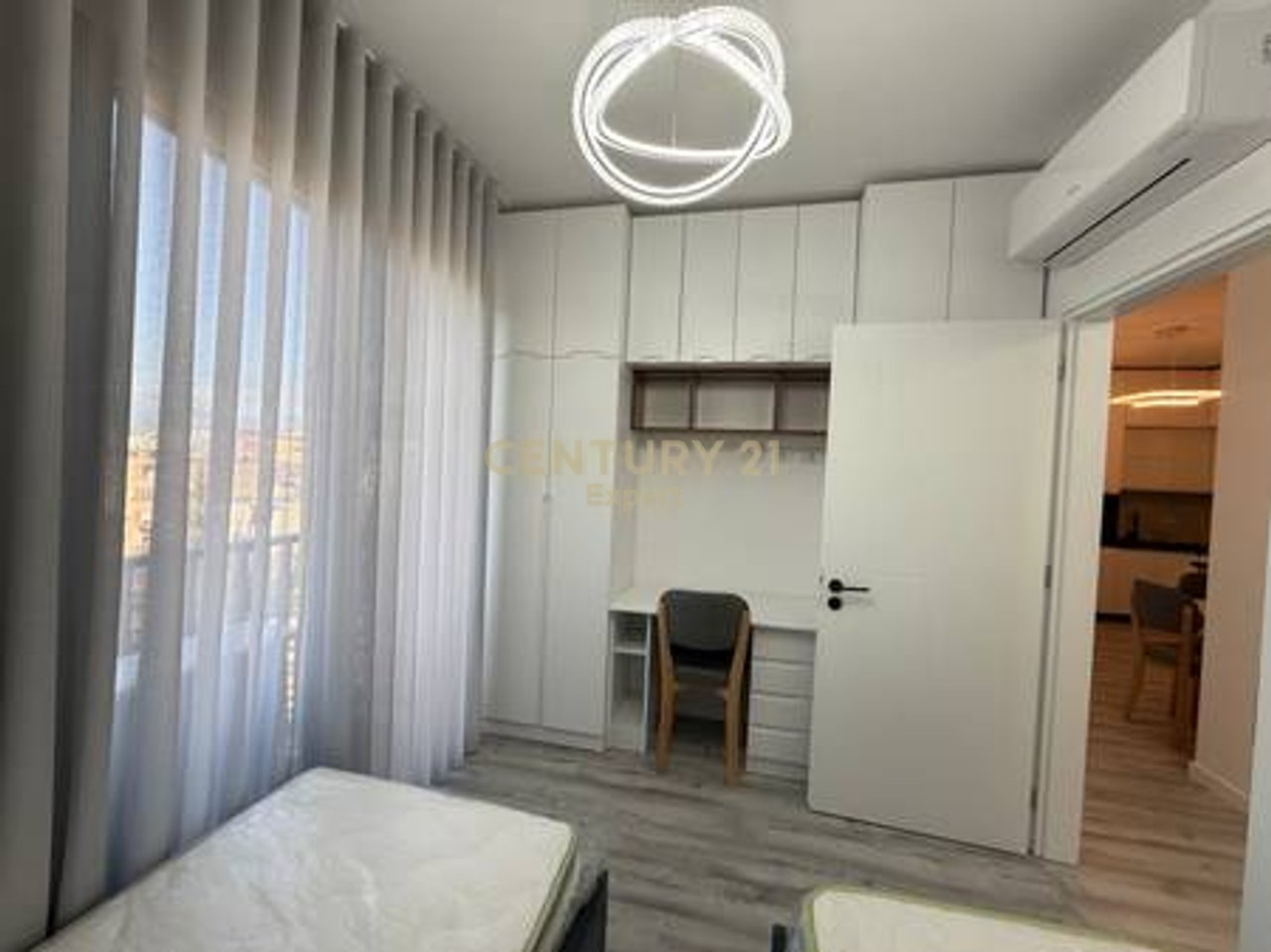 APARTAMENT 2+1+2+POST PARKIMI PER QIRA NE DON BOSKO!
