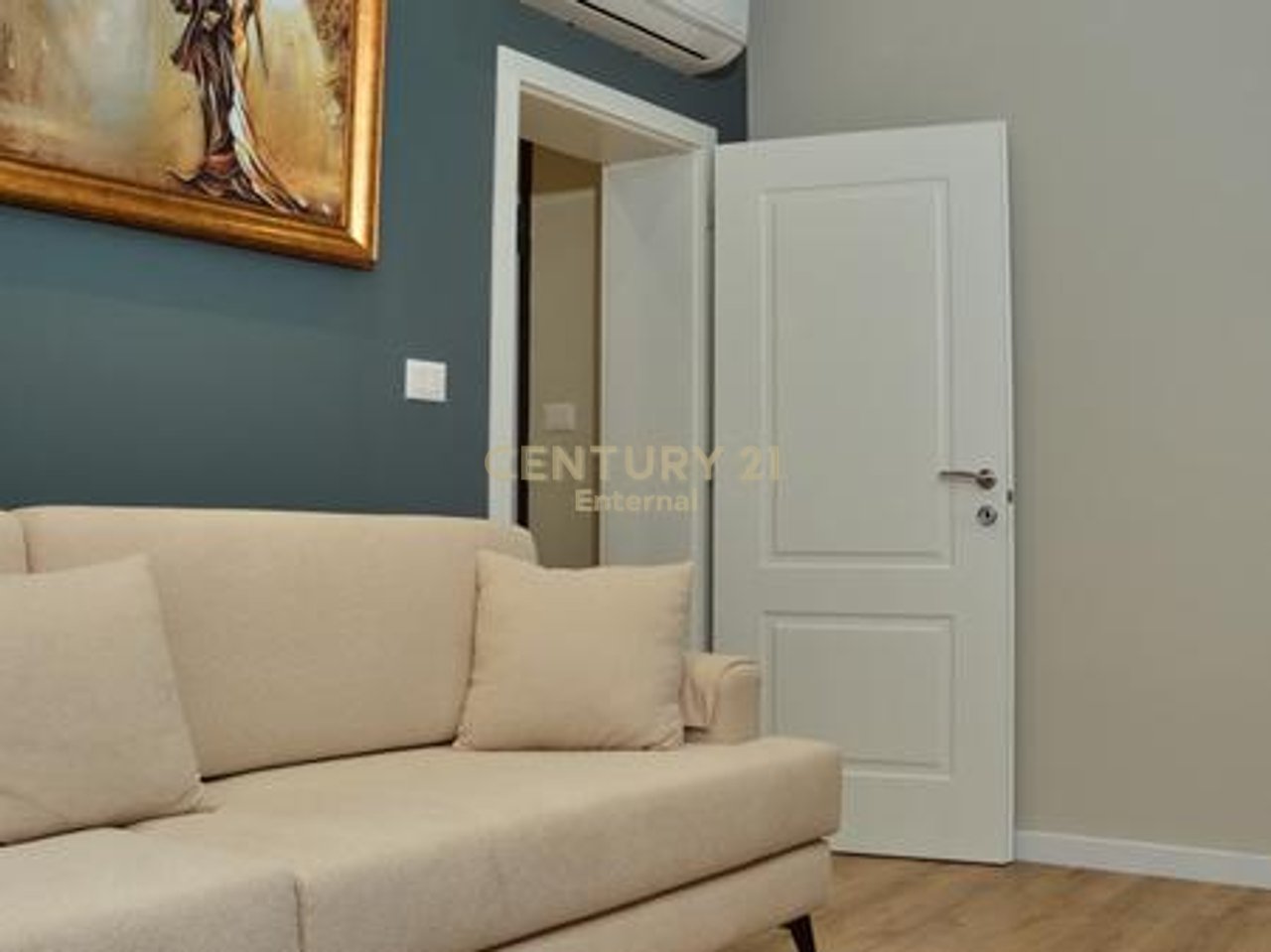 Apartament 1+1 me qira ne Bllok!