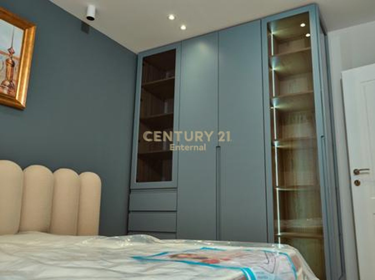 Apartament 1+1 me qira ne Bllok!