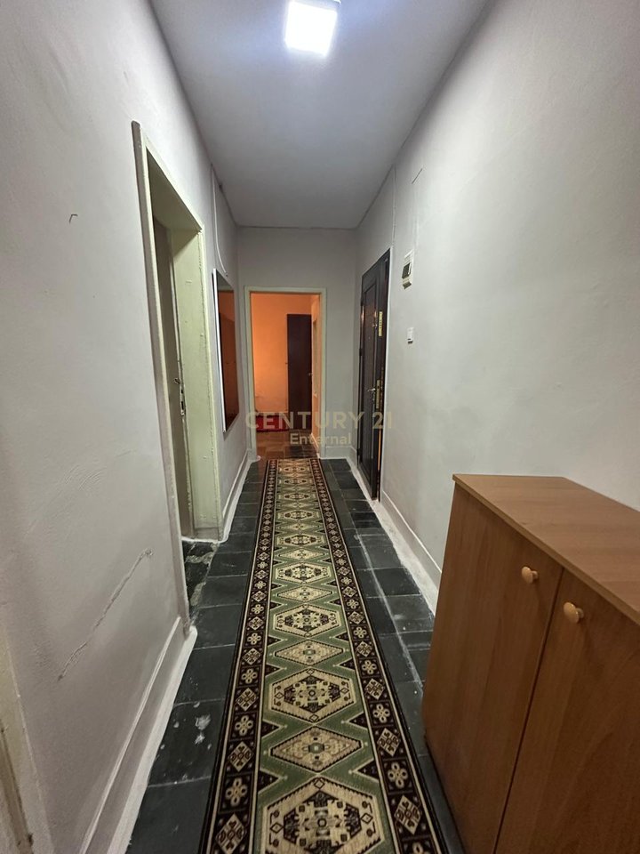 1+1 apartment for rent near Garda, Old Blloku