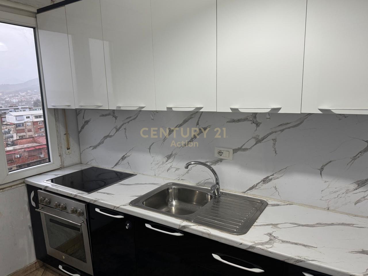 For rent Apartment 1+1 Dibra Street!