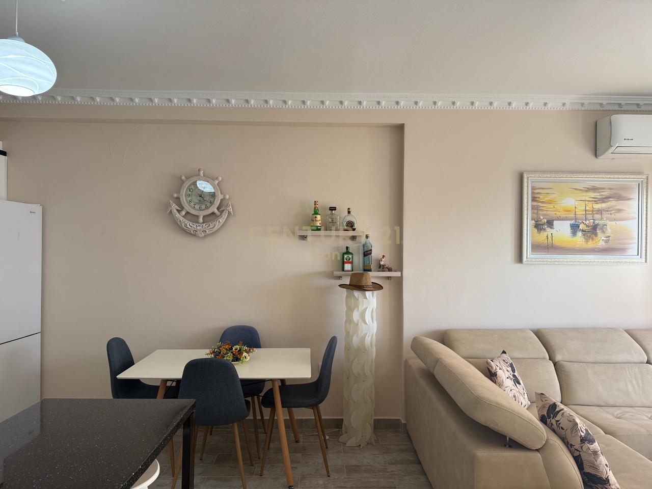 Jepet me Qira  Apartament 1+1 me Pamje Deti në Plazh, Durrës - 500€ | 70 m²