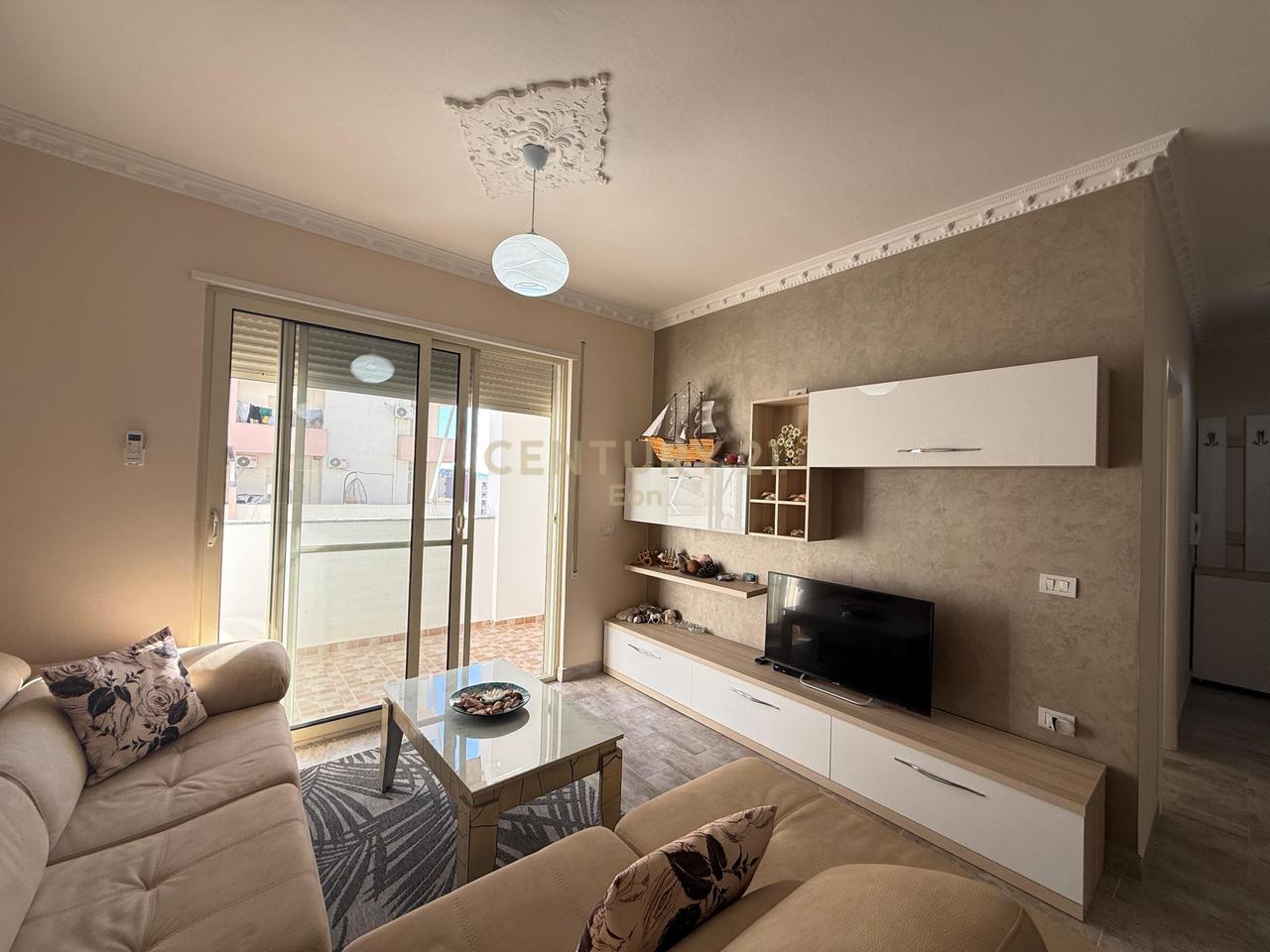 Jepet me Qira  Apartament 1+1 me Pamje Deti në Plazh, Durrës - 500€ | 70 m²