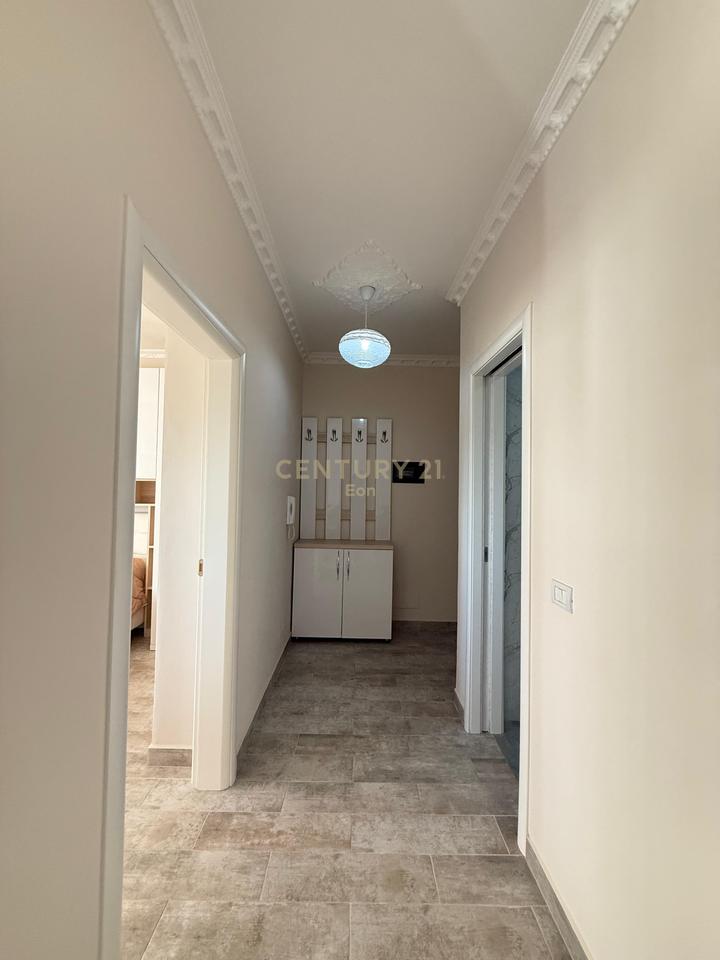 Jepet me Qira  Apartament 1+1 me Pamje Deti në Plazh, Durrës - 500€ | 70 m²