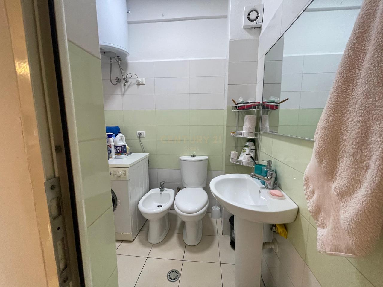 1+1 APARTMENT FOR RENT NEAR THE CONSULATE, ON THE SEAFRONT!!!