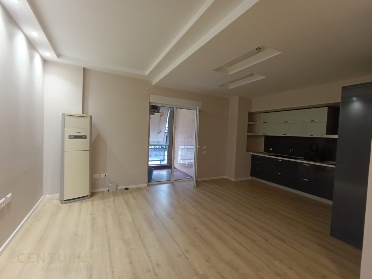 APPARTAMENTO IN VENDITA 2+1 VICINO AL COMPLESSO KOLOMBO - OXHAKU!