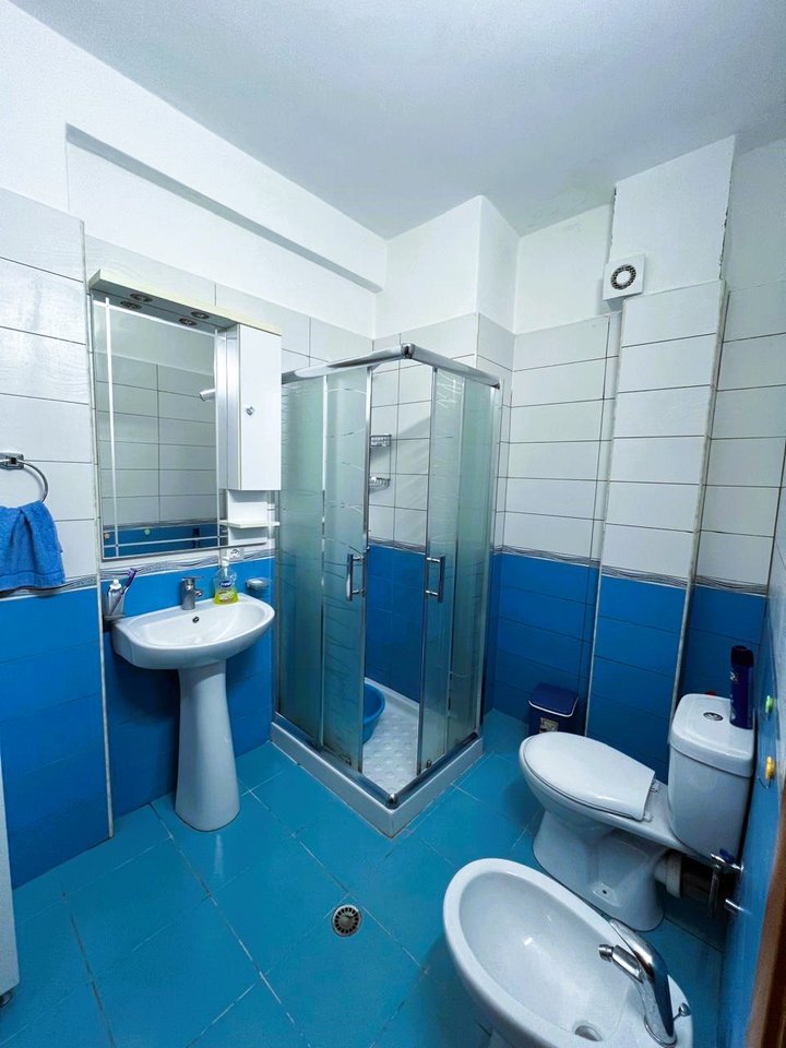 APARTAMENT 2+1 PER SHITJE ,NE LUNGOMARE 2!