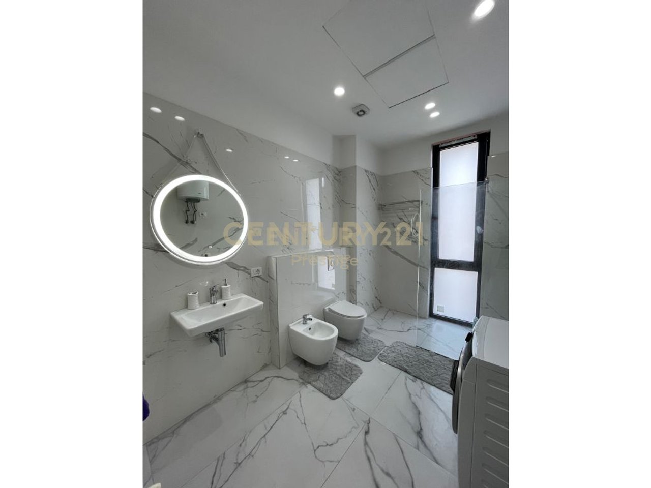 APARTAMENT 2+1+2 ME QIRA, PARK GATE, TIRANE!