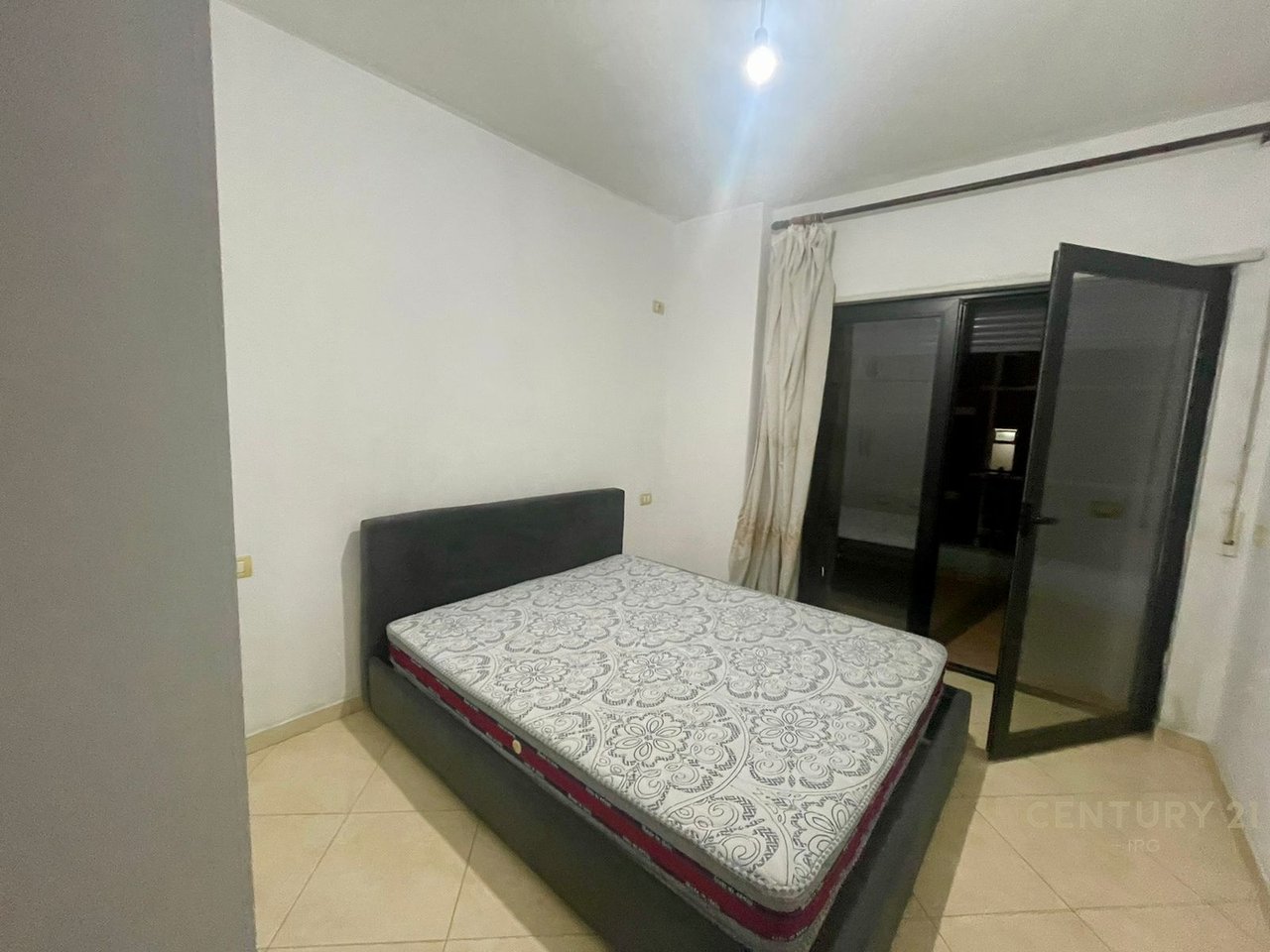 Shitet apartament 2+1 ne Astir!


-