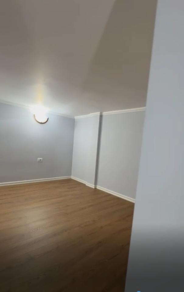 Duplex  Për Shitje në Fresku, Tiranë