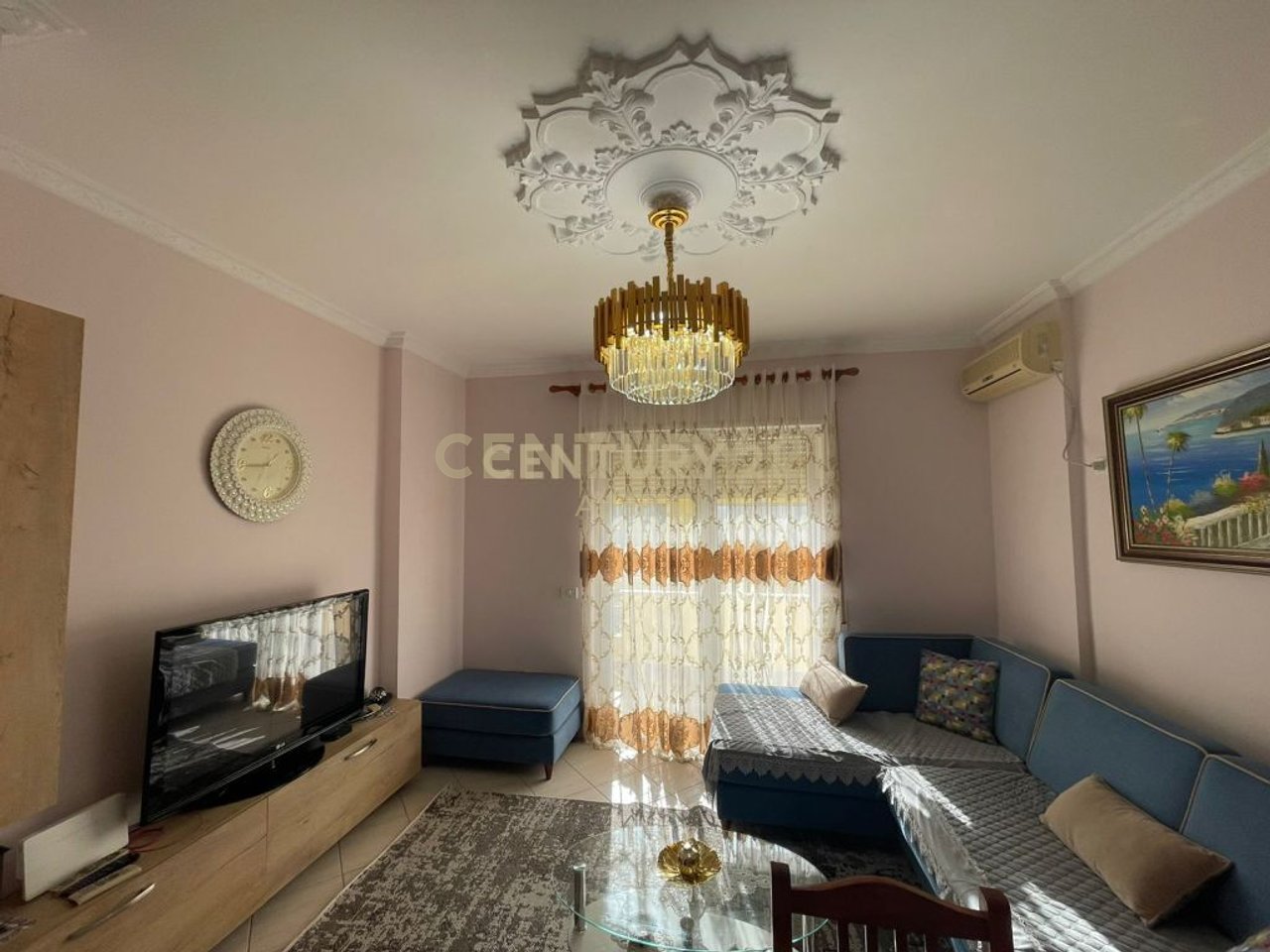 JEPET ME QIRA APARTAMENT 1+1 NE PLAZH HEKURUDHA, DURRES!