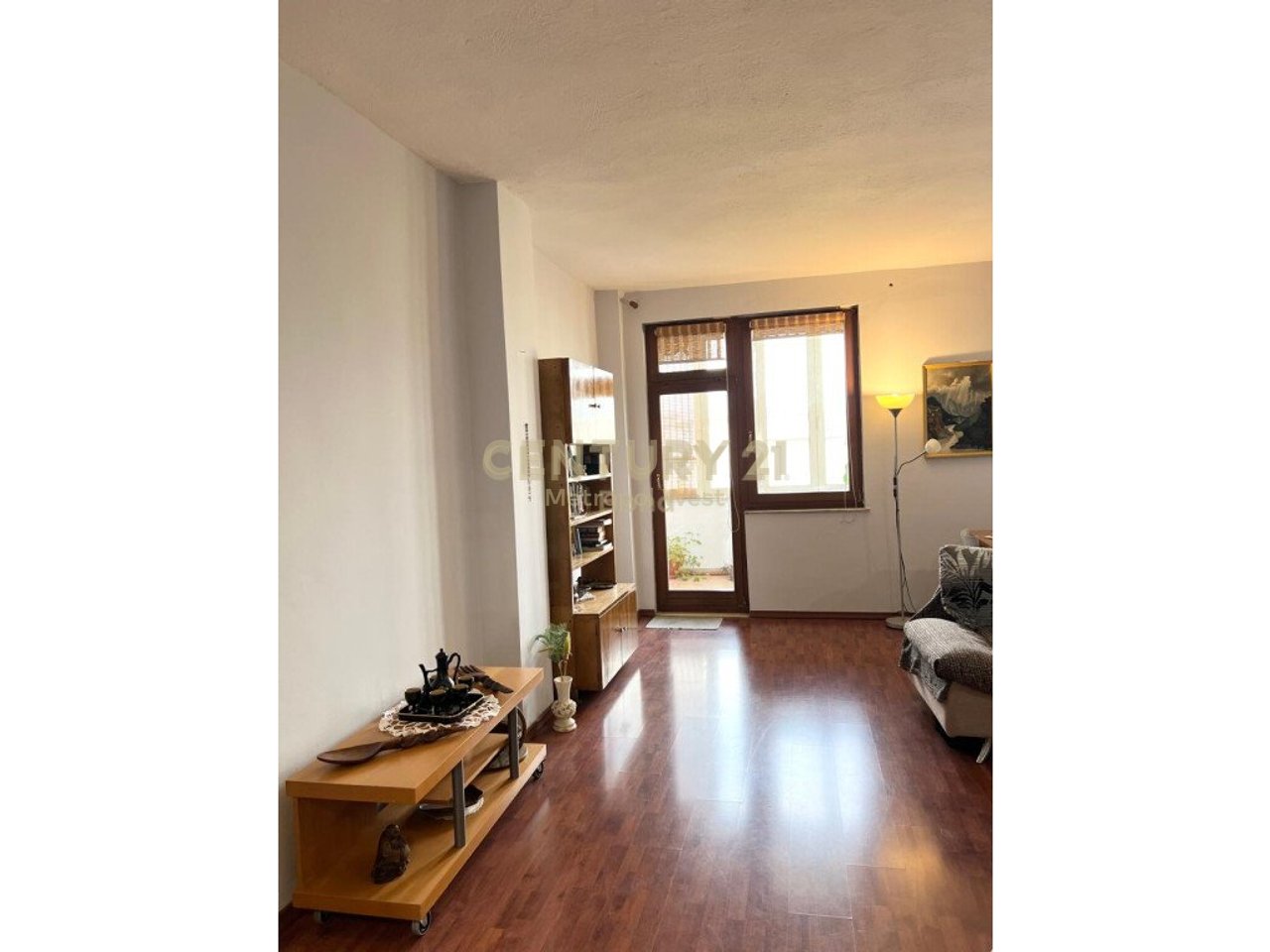 Apartament 2+1+2 Për Qira tek ish Tregu Elektrik