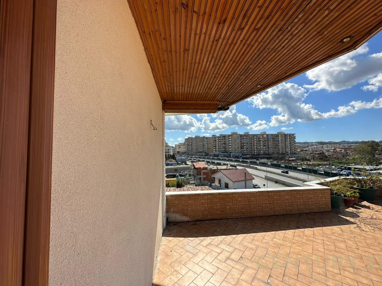 VILE PER QIRA NE UNAZE TE RE!