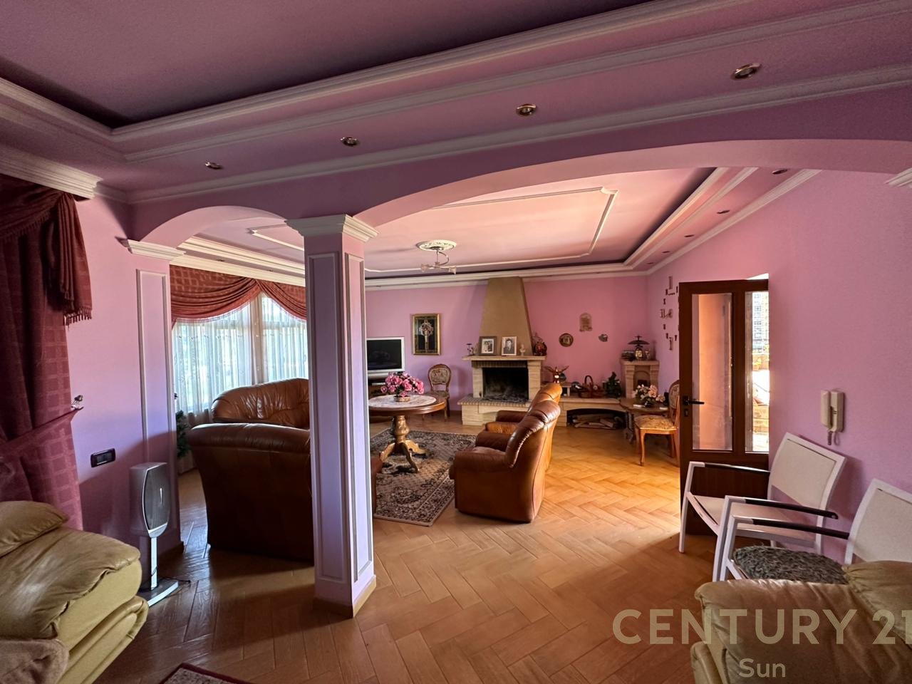 VILE PER QIRA NE UNAZE TE RE!