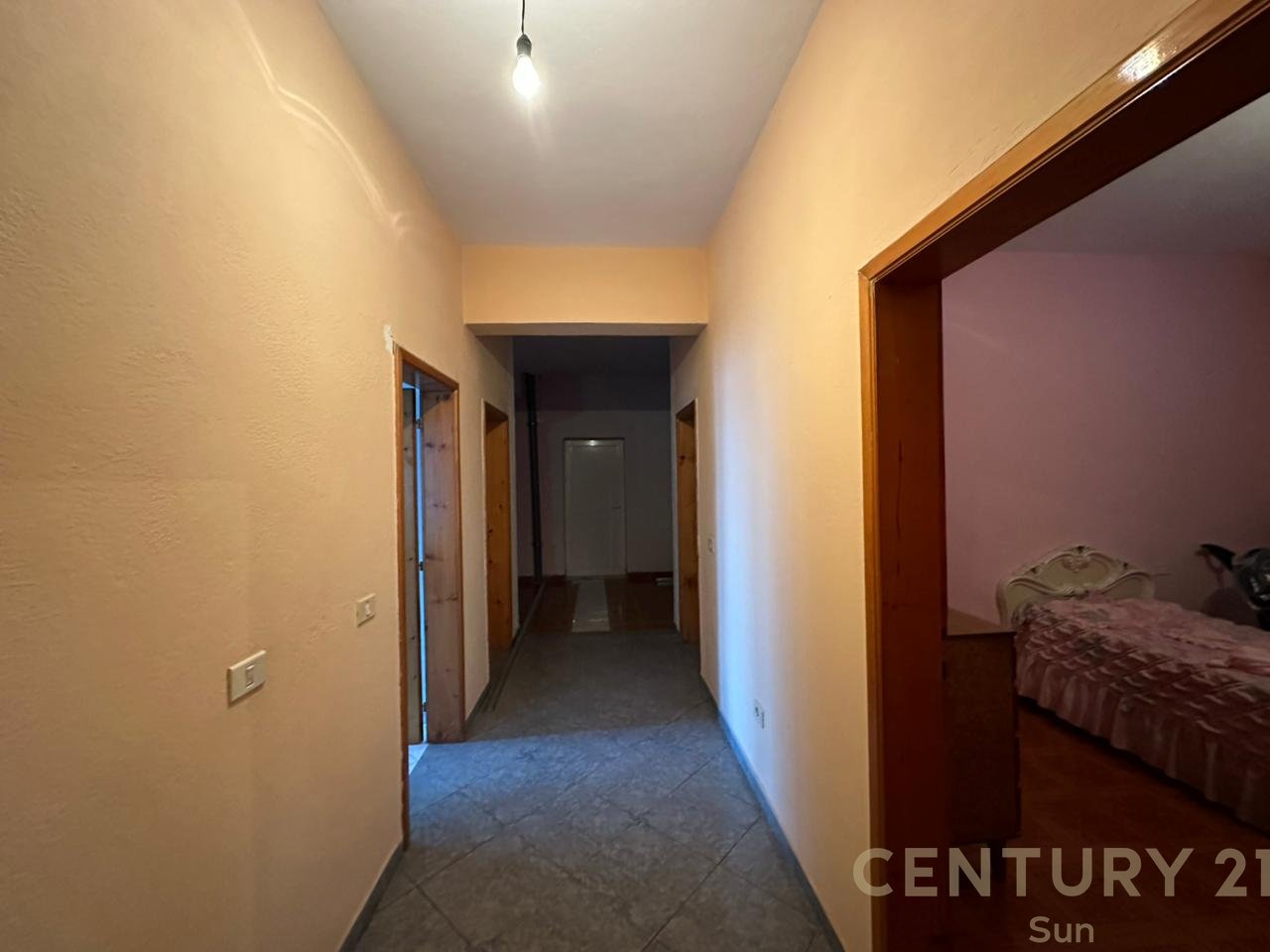 VILE PER QIRA NE UNAZE TE RE!