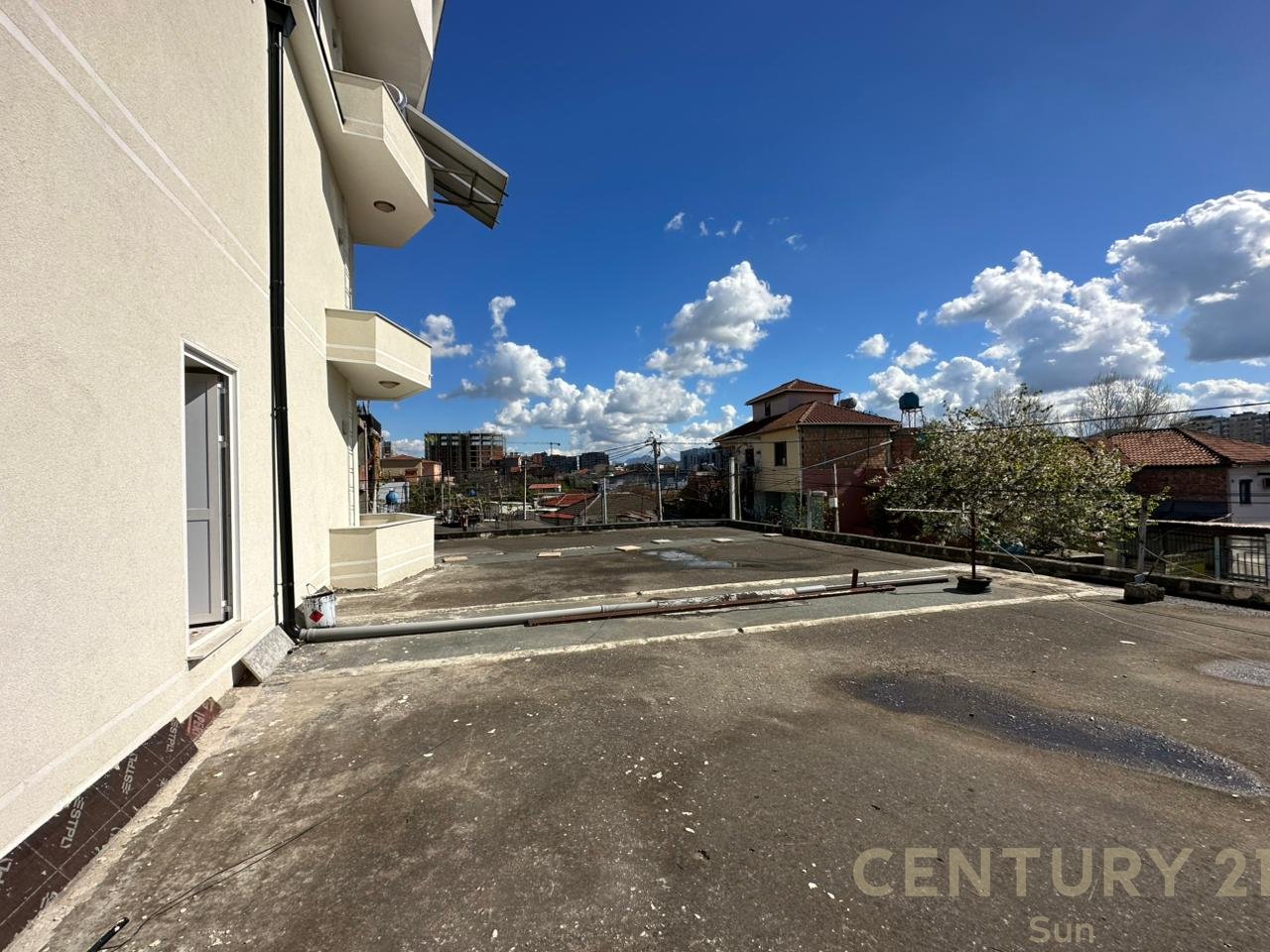 VILE PER QIRA NE UNAZE TE RE!