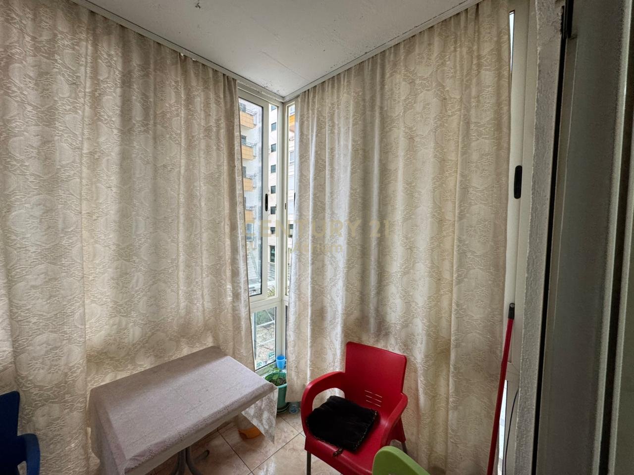 APARTMENT 1+1+BALCONY FOR SALE NEAR KAVAJË ROCK !!