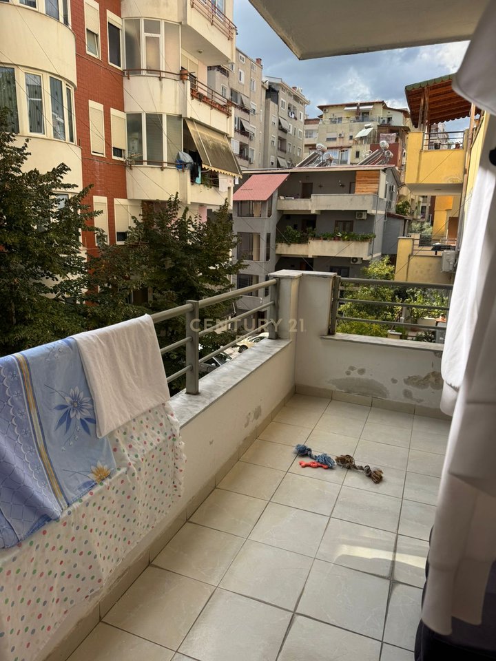 Shitet, Apartament 2+1, Kodra e diellit