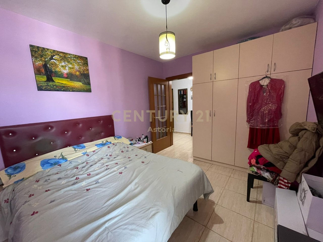 JEPET ME QIRA APARTAMENT 1+1 RRUGA E KAVAJES, PRANE QENDRES.