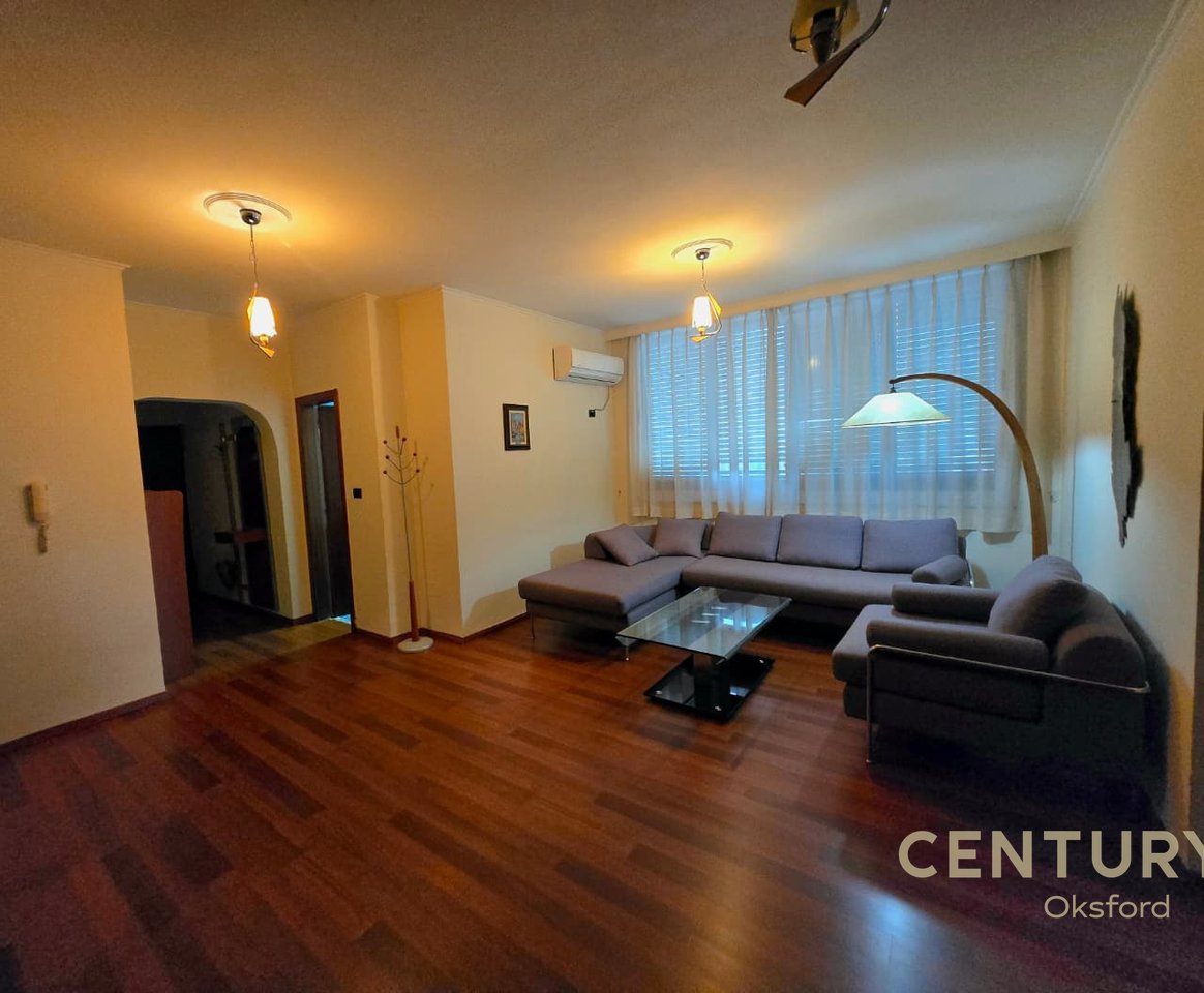 IN AFFITTO APPARTAMENTO 2+1+2 + POSTO AUTO A BLOK