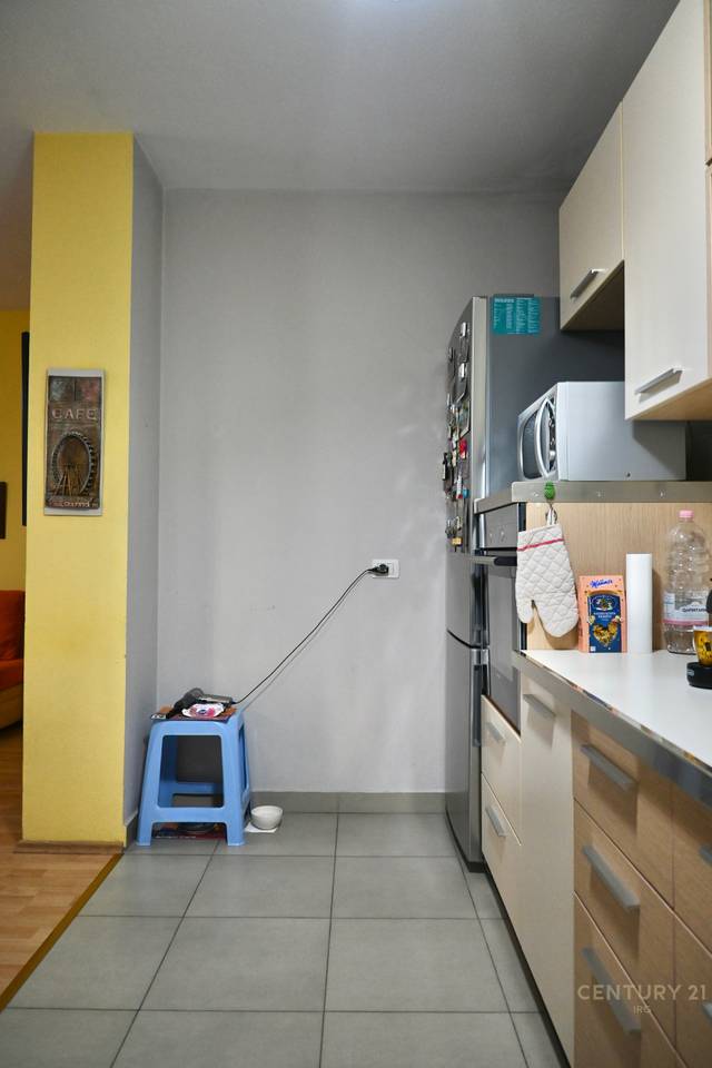 Apartament për Shitje në Rrugën e Kavajës