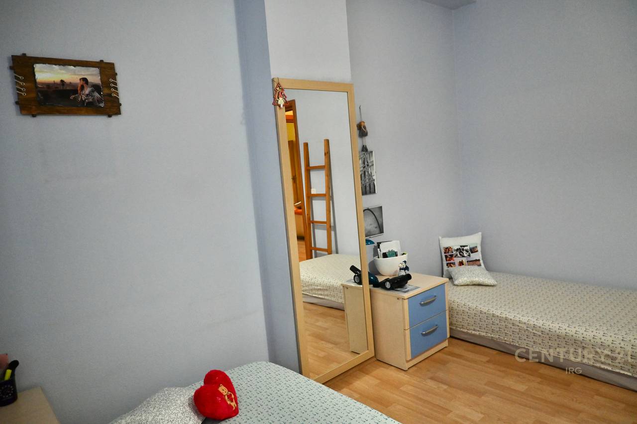 Apartament për Shitje në Rrugën e Kavajës