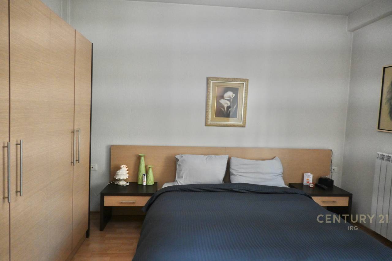 Apartament për Shitje në Rrugën e Kavajës