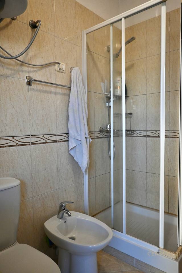 Apartament për Shitje në Rrugën e Kavajës