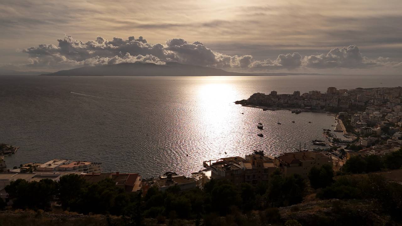 SARANDE, TERRENO IN VENDITA CON FANTASTICA VISTA MARE