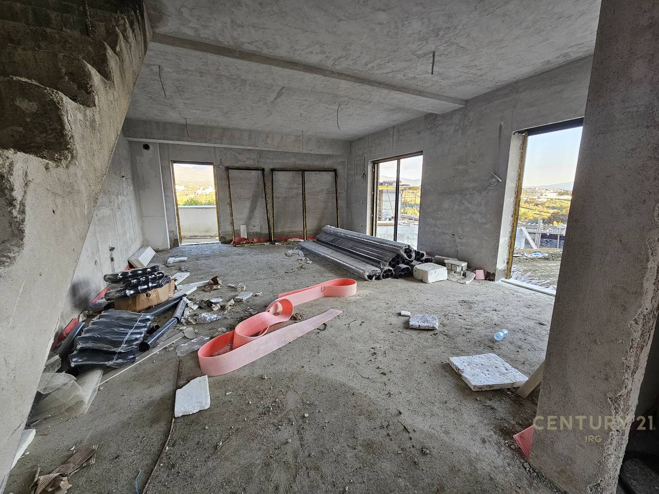 Welcome to Swan Lake Residence!