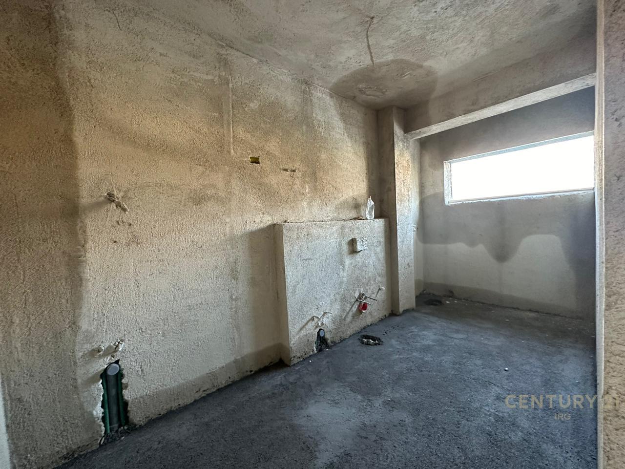 Vile ne Swan Lake Residence!