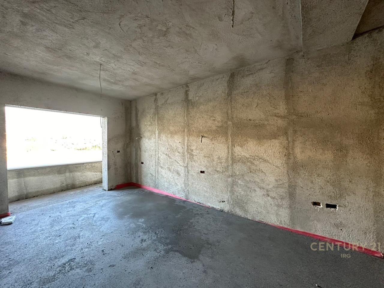 Vile ne Swan Lake Residence!