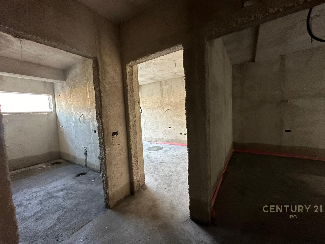 Vile ne Swan Lake Residence!