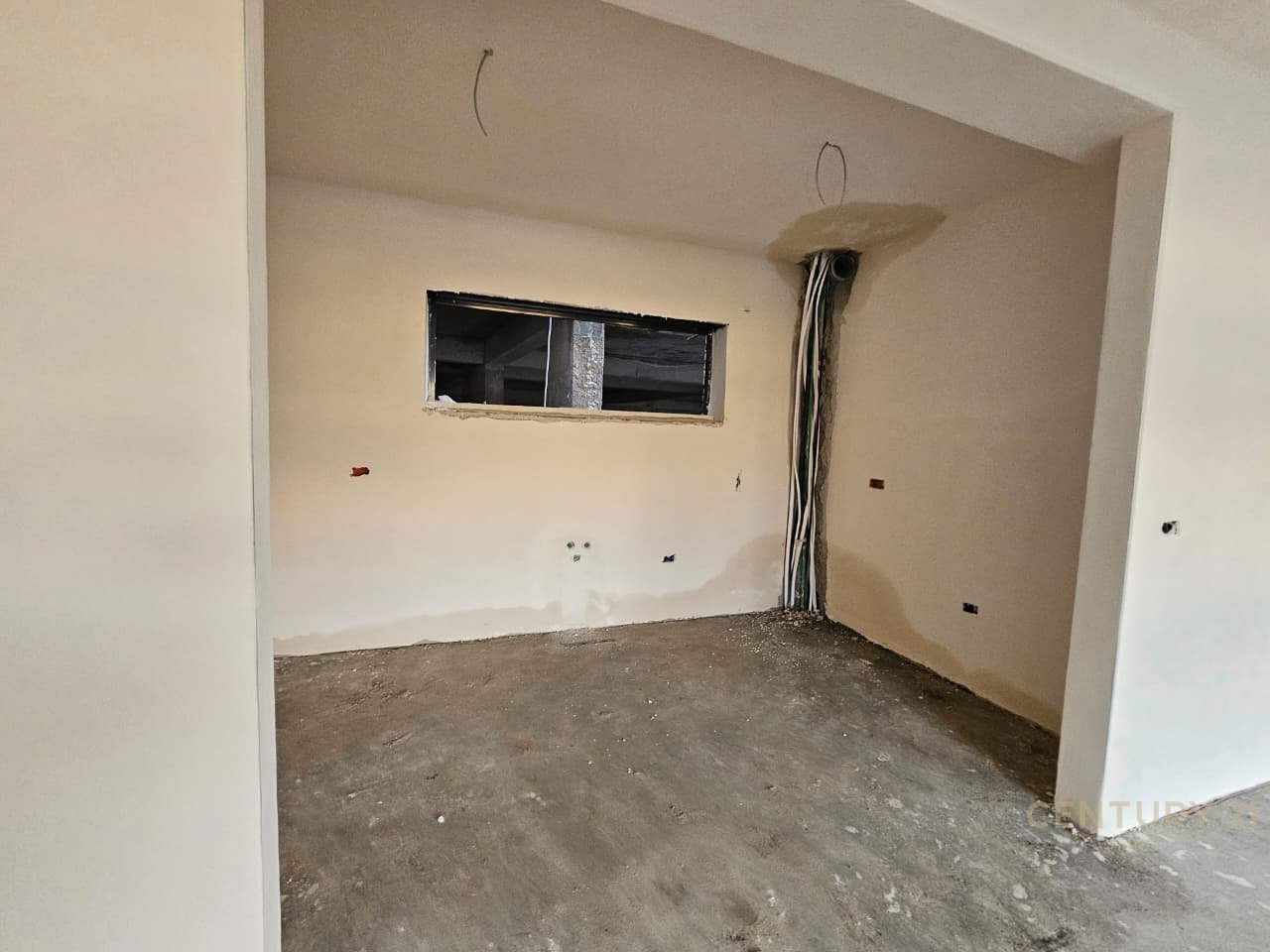 Vile me pishine ne Swan Lake Residence!