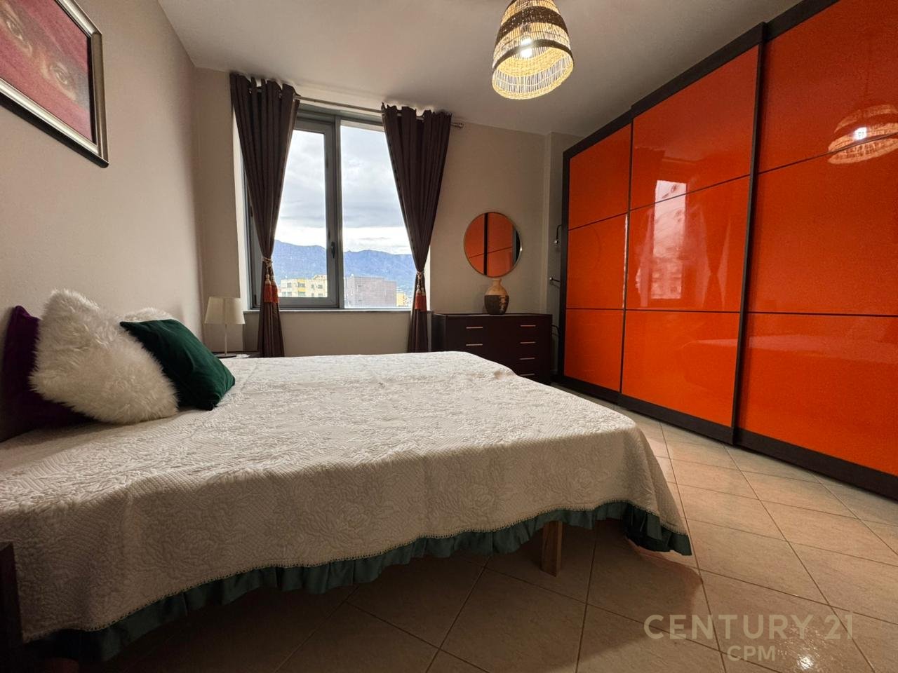 Exclusive in the heart of Tirana – 2+1 apartment for rent opposite Toptani!