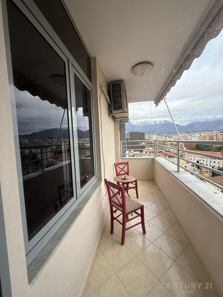 Exclusive in the heart of Tirana – 2+1 apartment for rent opposite Toptani!