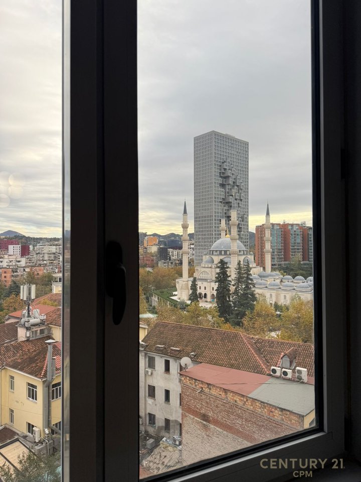 Exclusive in the heart of Tirana – 2+1 apartment for rent opposite Toptani!