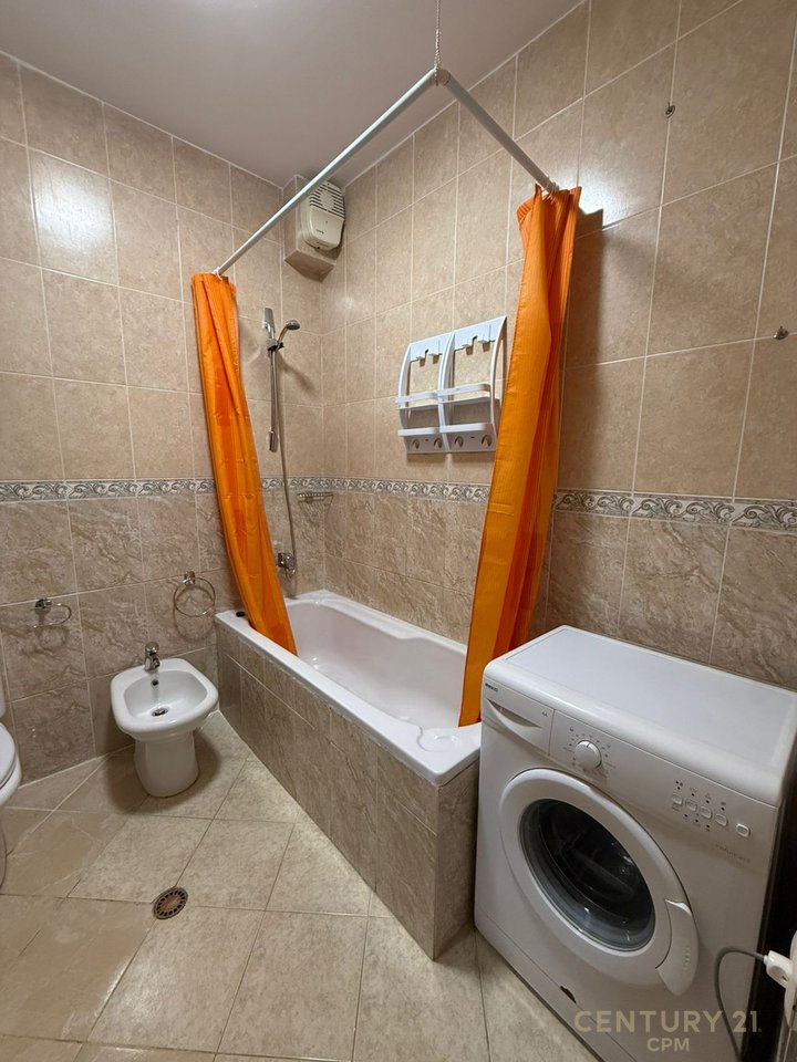 Exclusive in the heart of Tirana – 2+1 apartment for rent opposite Toptani!